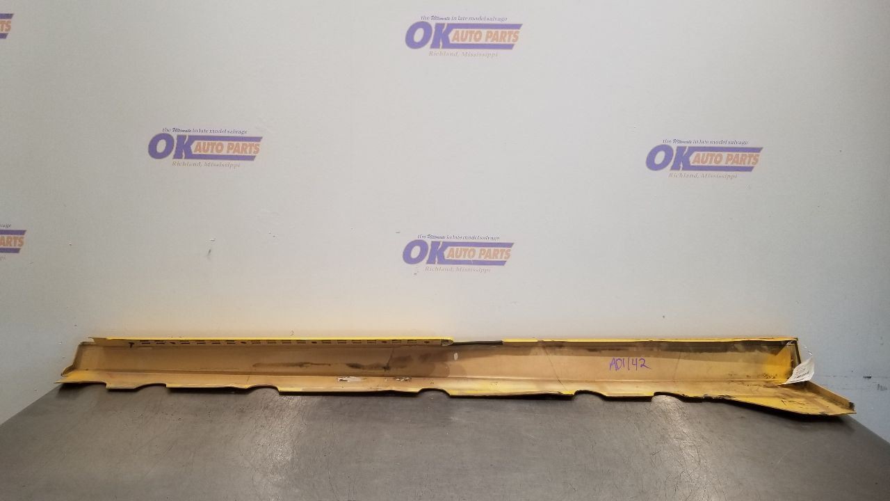 04 LAMBORGHINI GALLARDO ROCKER PANEL MOLDING SIDE SKIRT RIGHT PASSENGER YELLOW