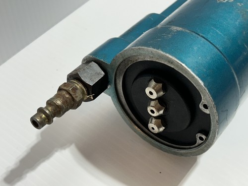 Used Air Rivet Gun Pneumatic Tool Riveter Heavy Duty Industrial - Picture 5 of 7