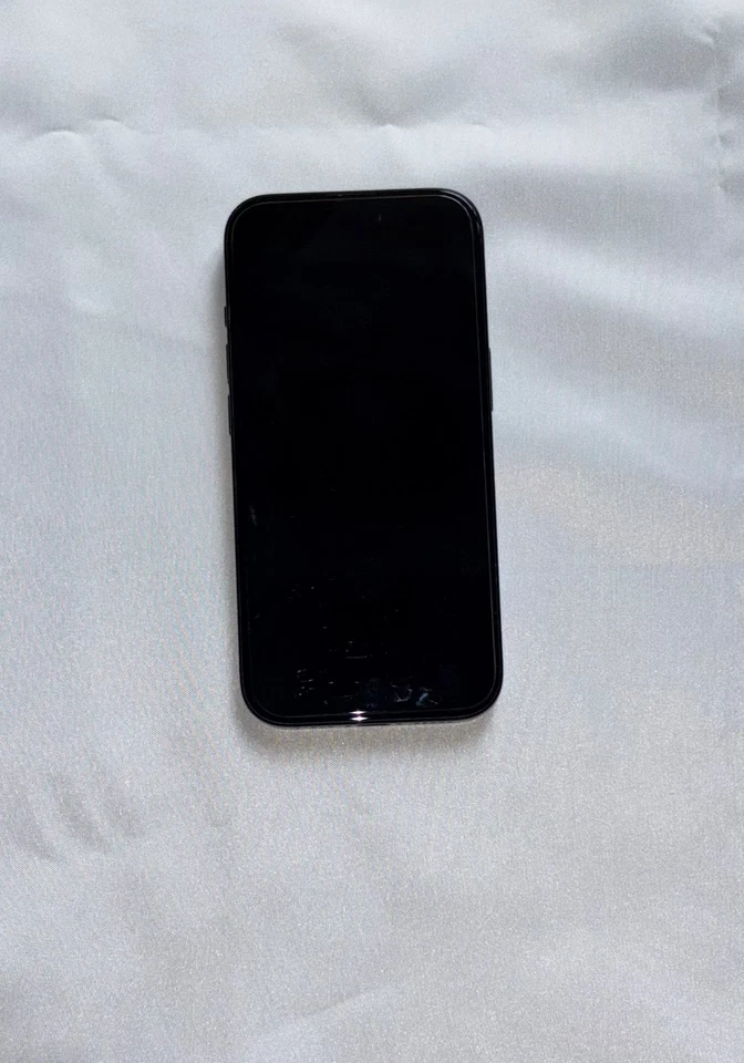 iphone 15 - 128 GB - nero (sbloccato) - 88% capacità massima - ottime condizioni - Immagine 3 di 4