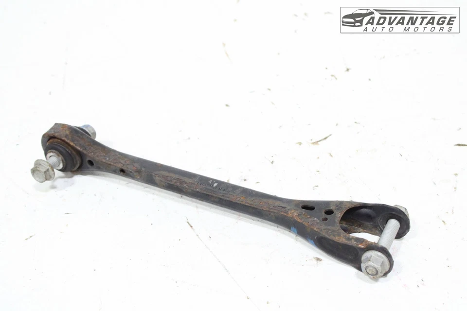 Chevrolet Camaro 2016-2024 tracción trasera suspensión trasera lado izquierdo brazo de control superior OEM Foto 2 de 4