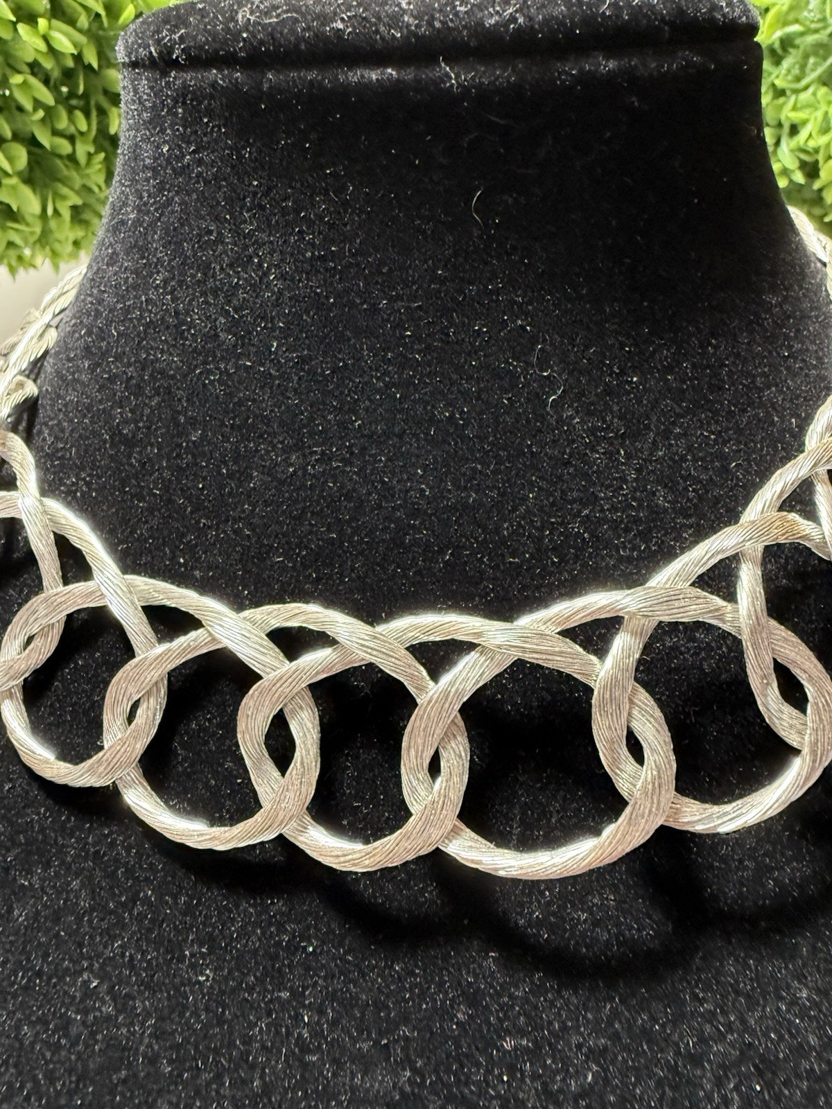 Silver Tone Textured Link Statement Necklace 15-1… - image 3
