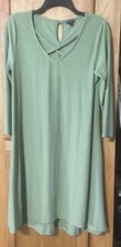 New Direction 3/4 Sleeve Green Dress Perfect For Fall Size Small