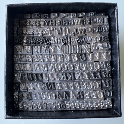 Vintage Italic+ Letterpress type Alphabets 0-9 gift box Punctuation 2x2” Box.