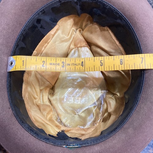VTG 1960s era Bee Hats Custom Made Brown Beaver Felt Fedora Distressed Worn Sz 7 - Picture 13 of 15