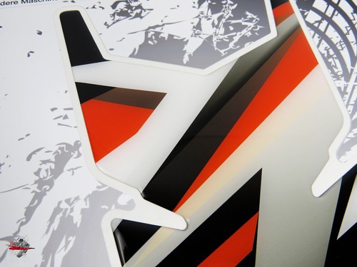 Almohadilla de depósito protector de pintura naranja compatible para KTM 125, 390 Duke / 1290 Super Duke GT - Imagen 4 de 7
