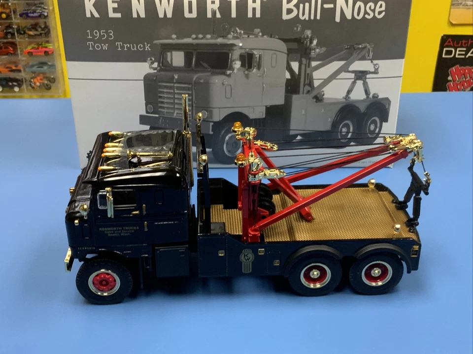 FIRST GEAR 1953 BULL-NOSE TOW TRUCK 19-2565 "KENWORTH TRUCKS & SERVICE "NEW" - Image 3 of 4