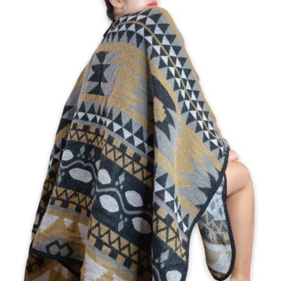 Cabin Fever Aztec Geometric Pattern Wrap Blanket Cape Poncho Jacket One  Size