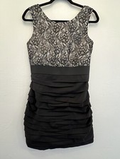 Womens Express Black, white Lace Semi Formal Dress Cocktail Size 8 Lined