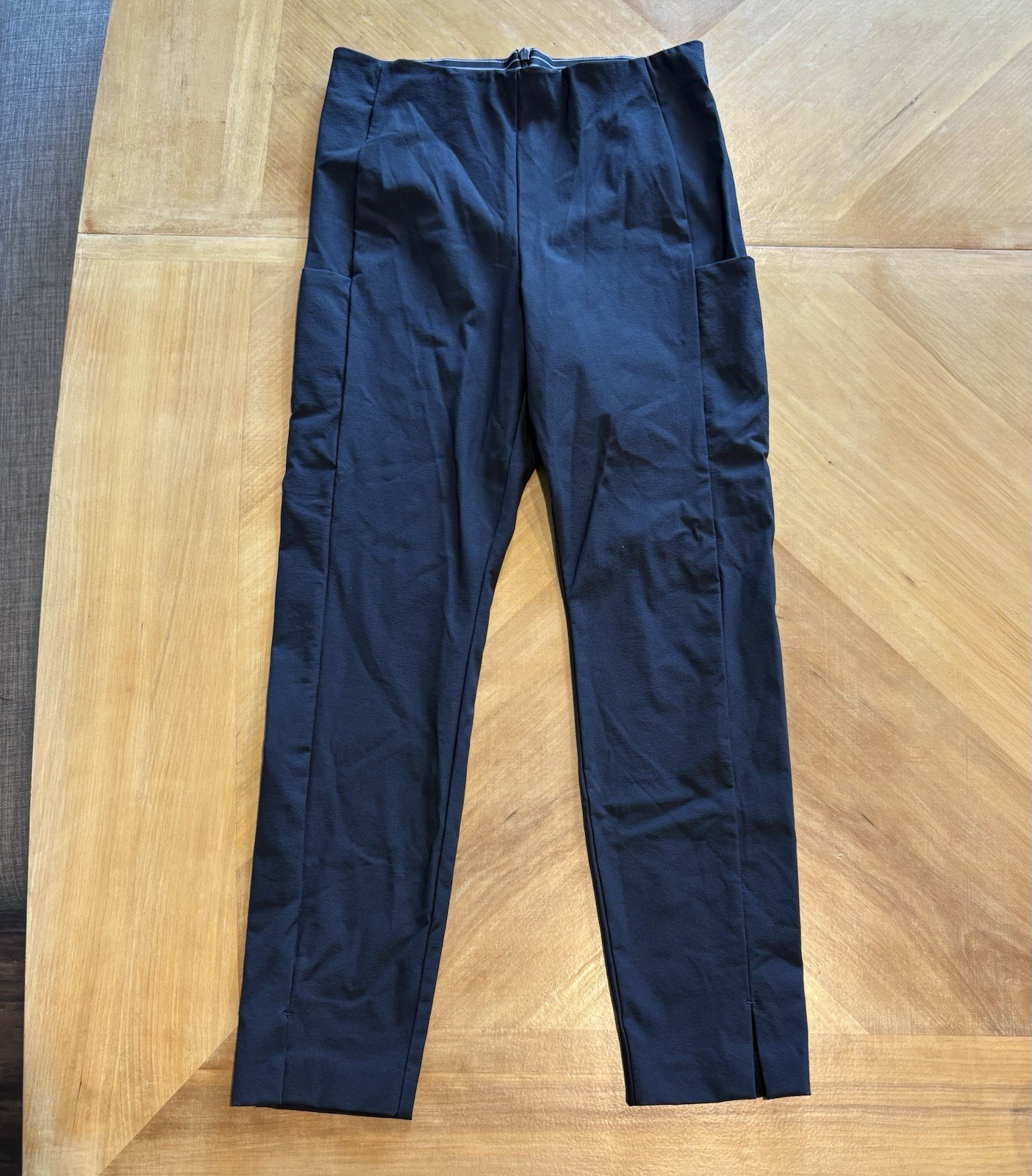 Athleta Women's Dark Grey Wander Slim Straight Crop Ankle Stretch Pants Size 2P