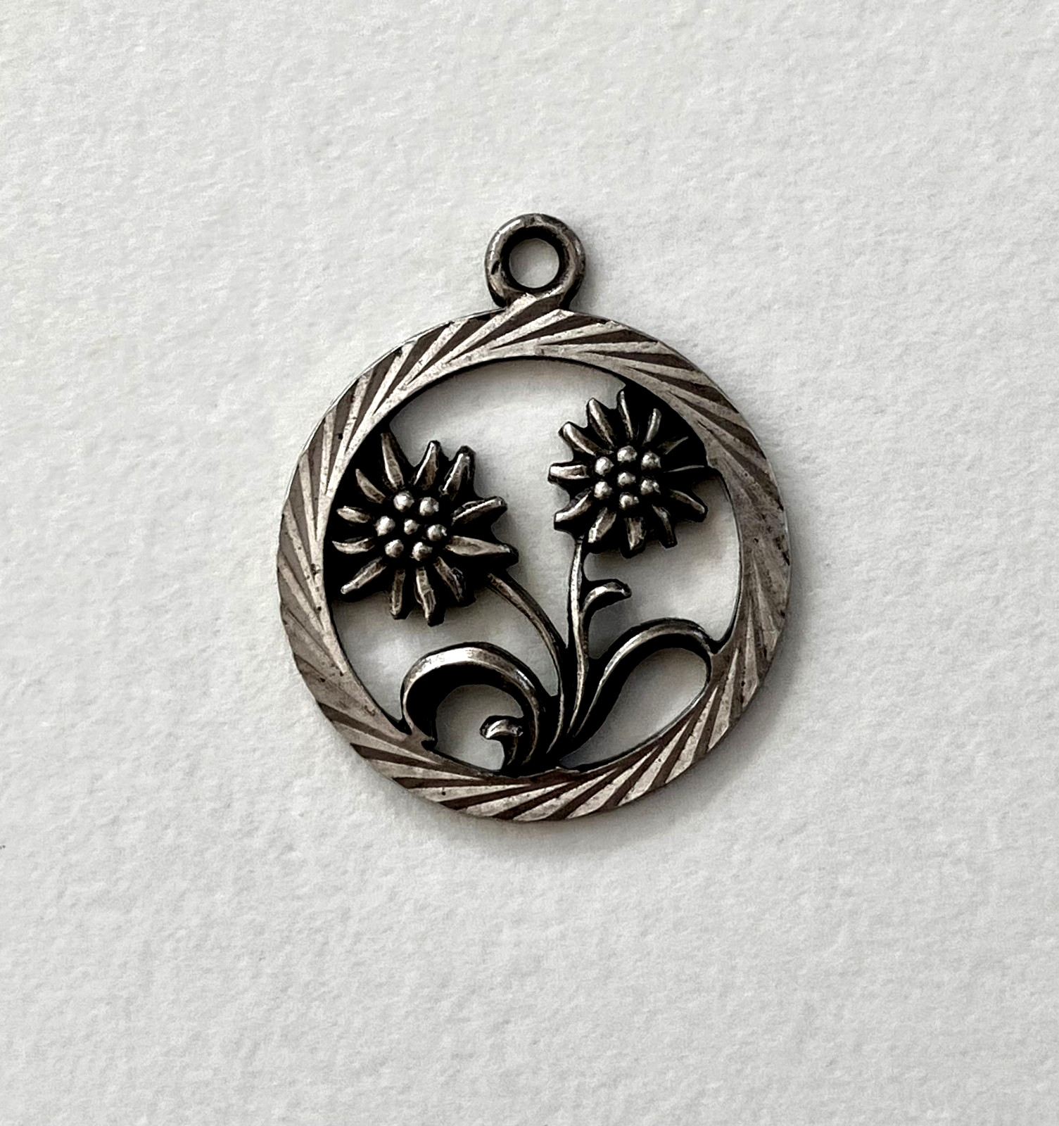 Vintage sterling silver charm flowers