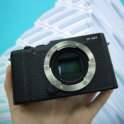 Fuji Fujifilm X-M1 Black Mirrorless Digital Camera Body Only