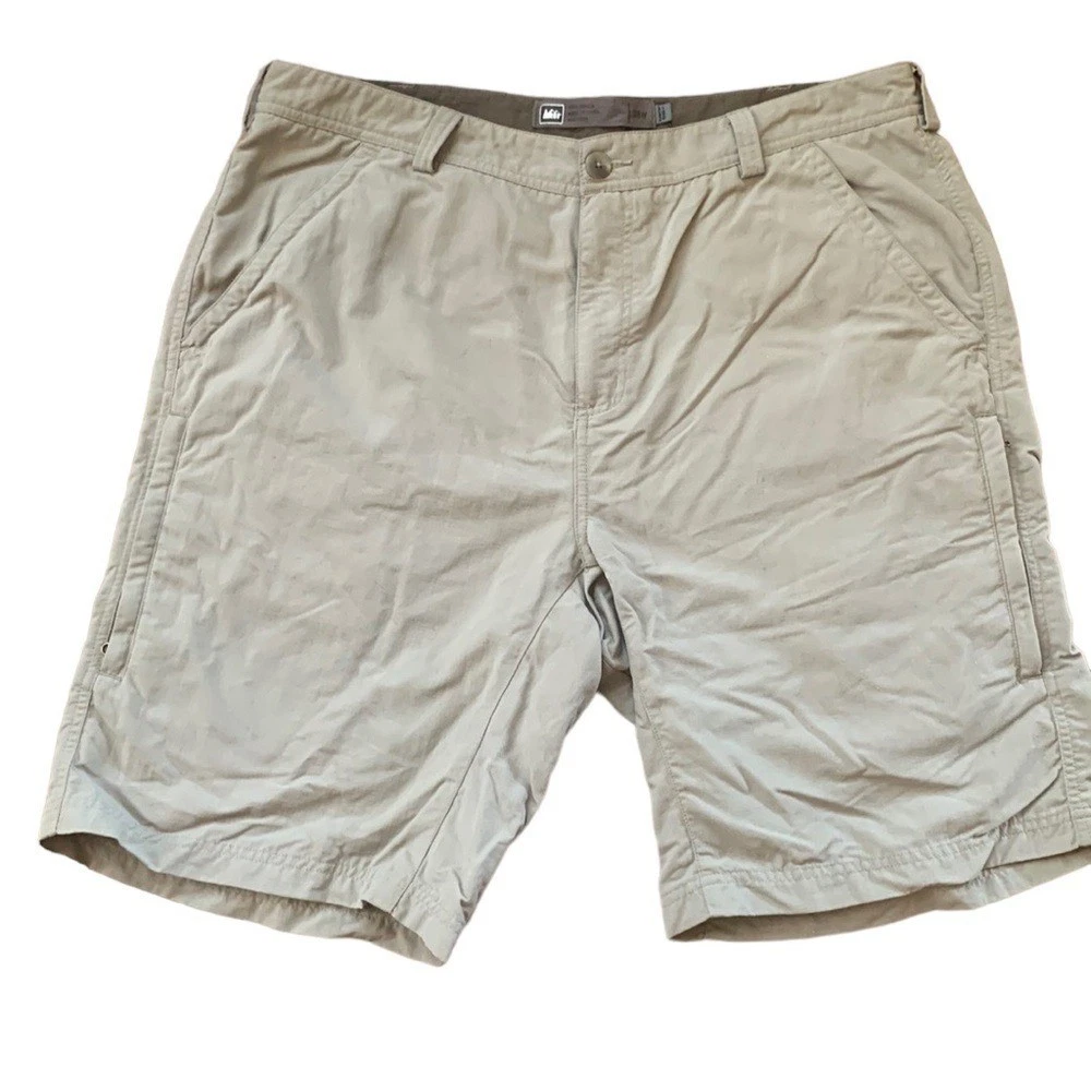 REI Khaki Outdoor SPF 50 Hiking Shorts Size 38
