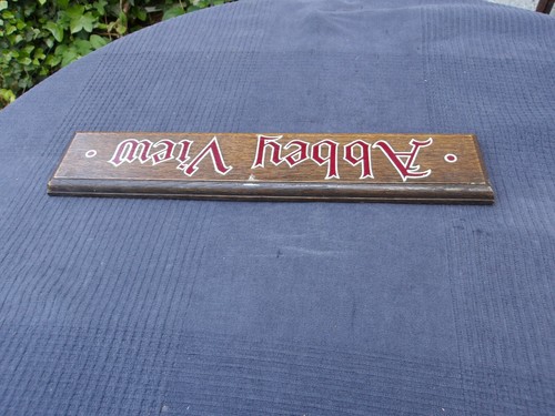 Vintage Hand Painted Wooden Sign " Abbey View" - 15 inches By 3 inches - Bild 9 von 15