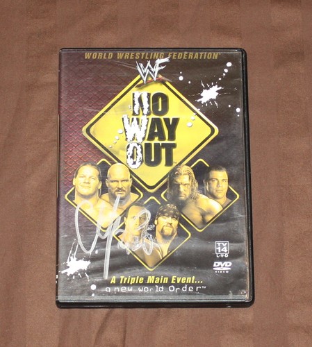 WWF - No Way Out 2002 (DVD, 2002) WWE AUTOGRAPHED by CHRIS JERICHO and TEST