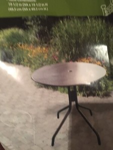 BRAND NEW KIDS METAL UMBRELLA TABLE
