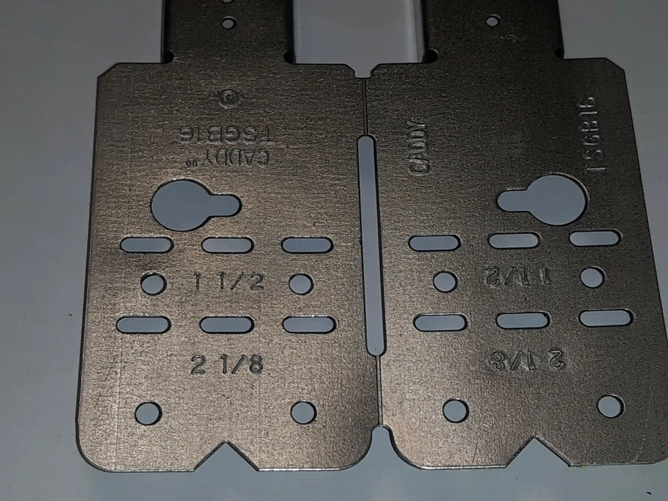 Soporte de Montaje NVENT CADDY TSGB16, Ajustable, 11" a 18"   Foto 2 de 4