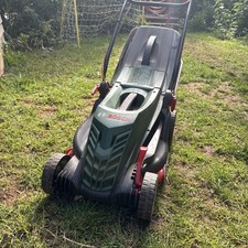 LAWNMOWER. Bosch Universal Rotak 37-570. 1400W, 37cm Cut, 40L Grass Box.