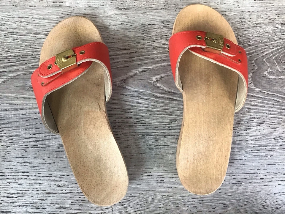 Vintage DR SCHOLLS Women Size 6 Wooden Exercise Sandals Red Leather Wedge Wood - Image 4 of 4