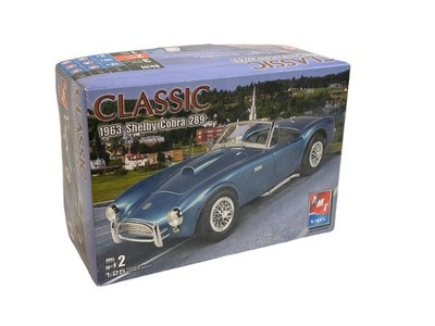 AMT ERTL Classic 1963 Shelby Cobra 289 1:25 Scale Model Kit