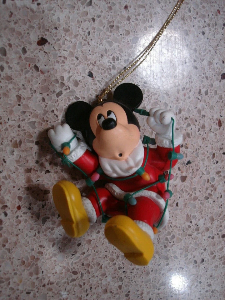 5-Disney Navidad Magic Mickey, Minnie, Pluto, Winnie the Pooh y Woody Grolier Foto 2 de 4