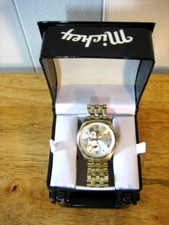 Disney Mickey Mouse gold tone watch in box needs battery mck 100 359 pc32