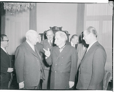 Bonn: Albert Schweitzer , famous doctor, musician and theologi - 1955 Old Photo