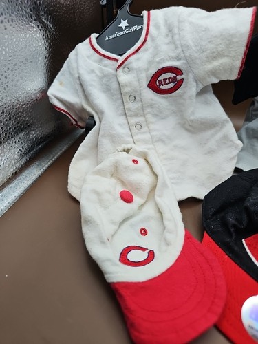 American Girl Doll Pleasant Company Kitts Cincinnati Reds Uniforms. Retired. - Picture 2 of 13