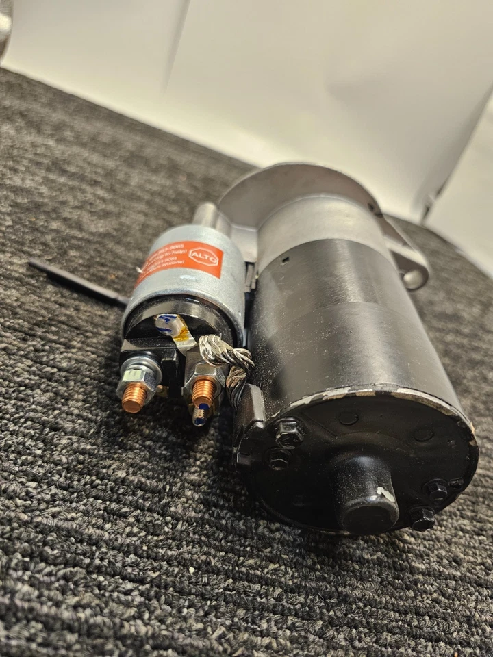 Motor de arranque CARQUEST 3205SV Reman para Ford Mustang Bronco E-150 Club Wagon Foto 2 de 4