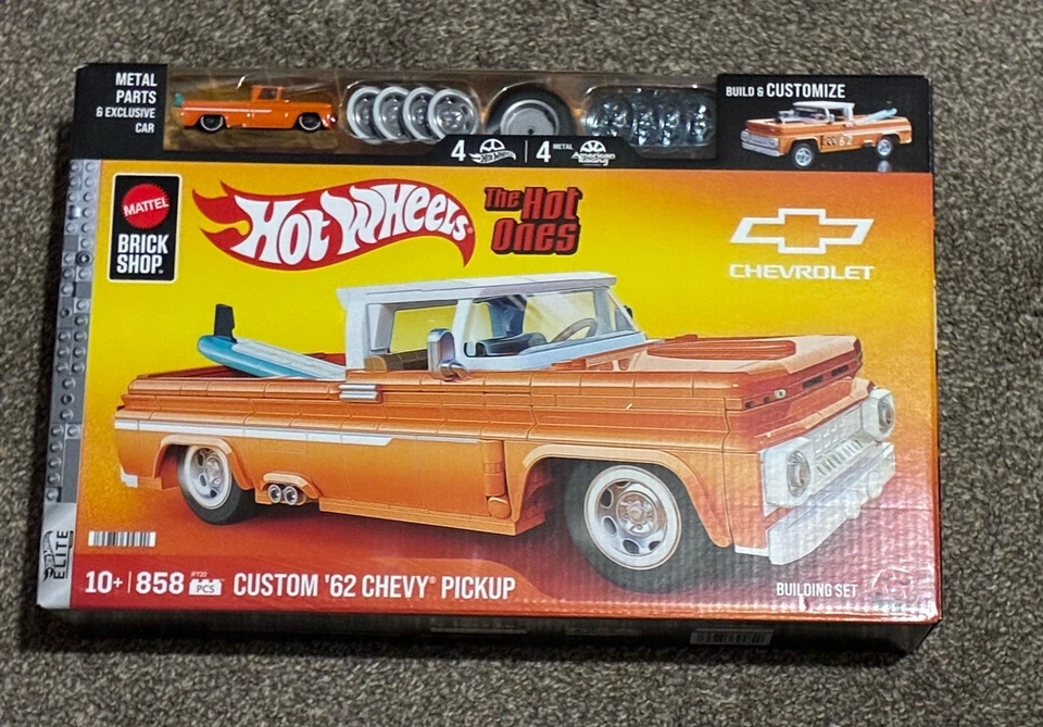 Camioneta Chevy Mattel Brick Shop Hot Wheels Elite Series The Hot Ones Custom 62 Foto 2 de 3