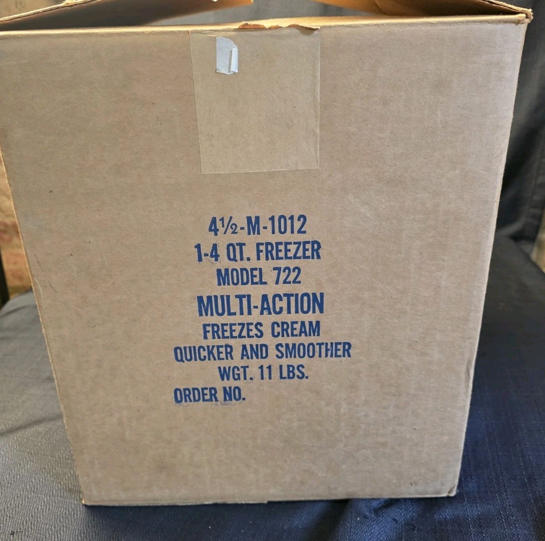 Vintage Hostess Ice Cream Freezer 4 Quart Hand Crank Ice Cream Maker Peerless 