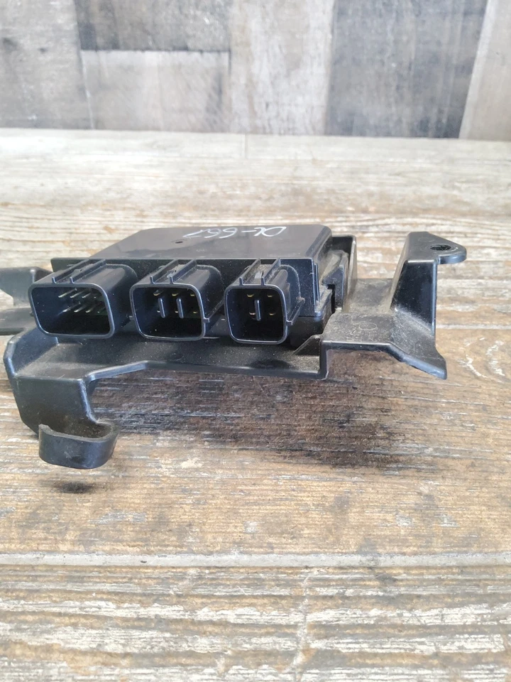 2014 14 13-17 Kawasaki Ninja 300 EX300 fusível elétrico caixa de junção suporte - Imagem 4 de 4