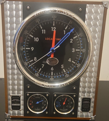 Spirit of St Louis Airfield Wall Clock Aviation Temp Humidity Working