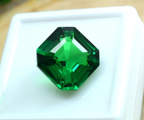 Asscher Form AAA ++ Top zertifizierter Edelstein grüner Granat 10,40 Karat ca. - Bild 7 von 9