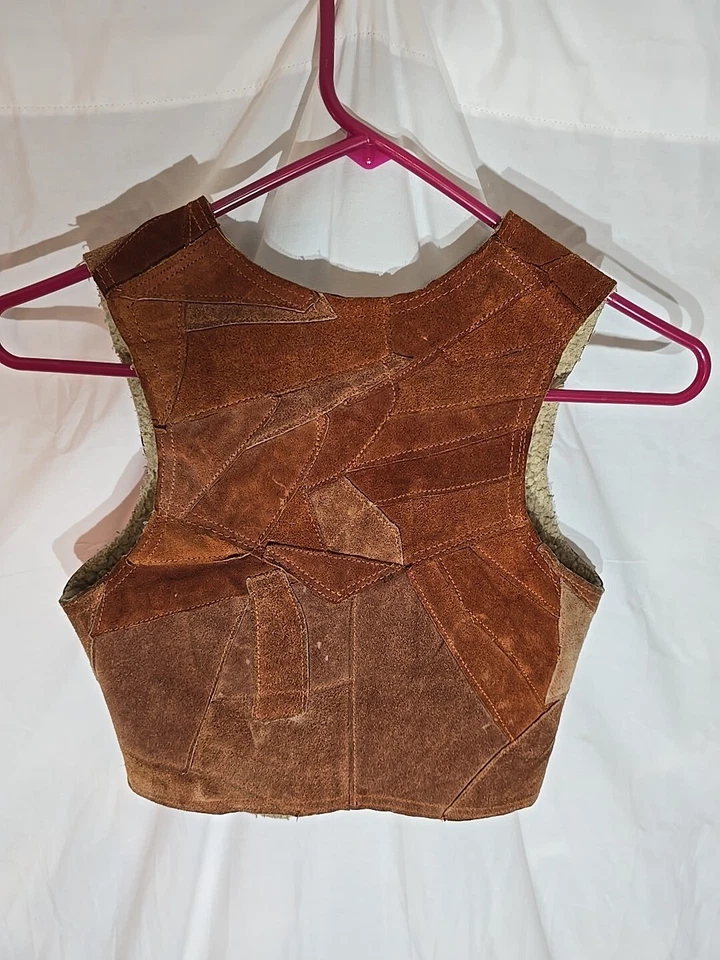 Chaleco forrado Sherpa de cuero genuino para niños de gamuza frente a presión occidental talla 4 Foto 4 de 4