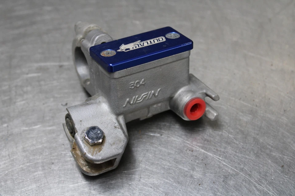 01-13 KAWASAKI KX85 FRONT BRAKE MASTER CYLINDER Foto 4 de 4