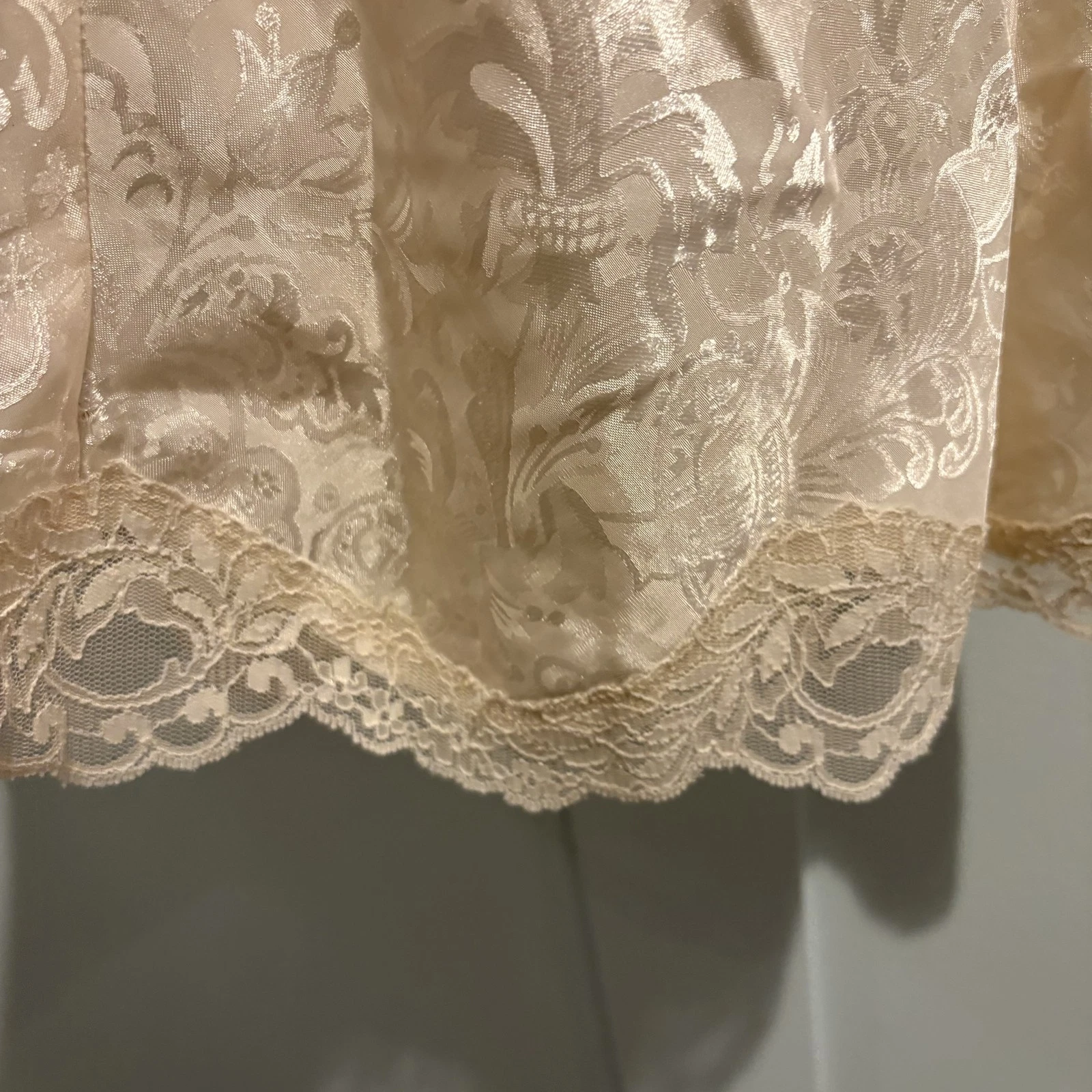 UNDERCOVER Camicia vintage Victoria's Secret media etichetta oro avorio pizzo raso lingerie anni 90