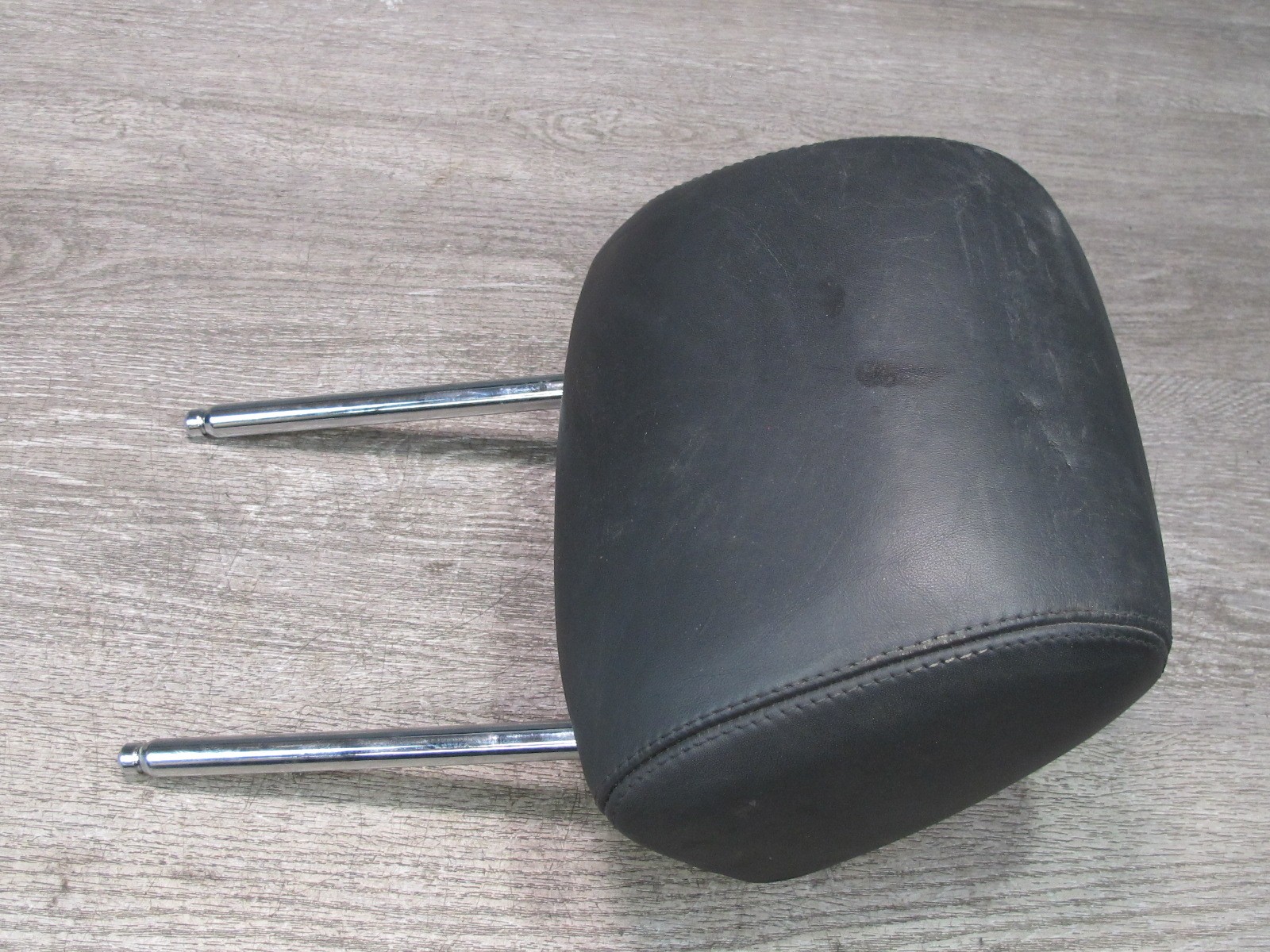 2006-2012 BENTLEY CONTINENTAL FLYING SPUR FRONT SEAT LEATHER HEADREST SET OF 2