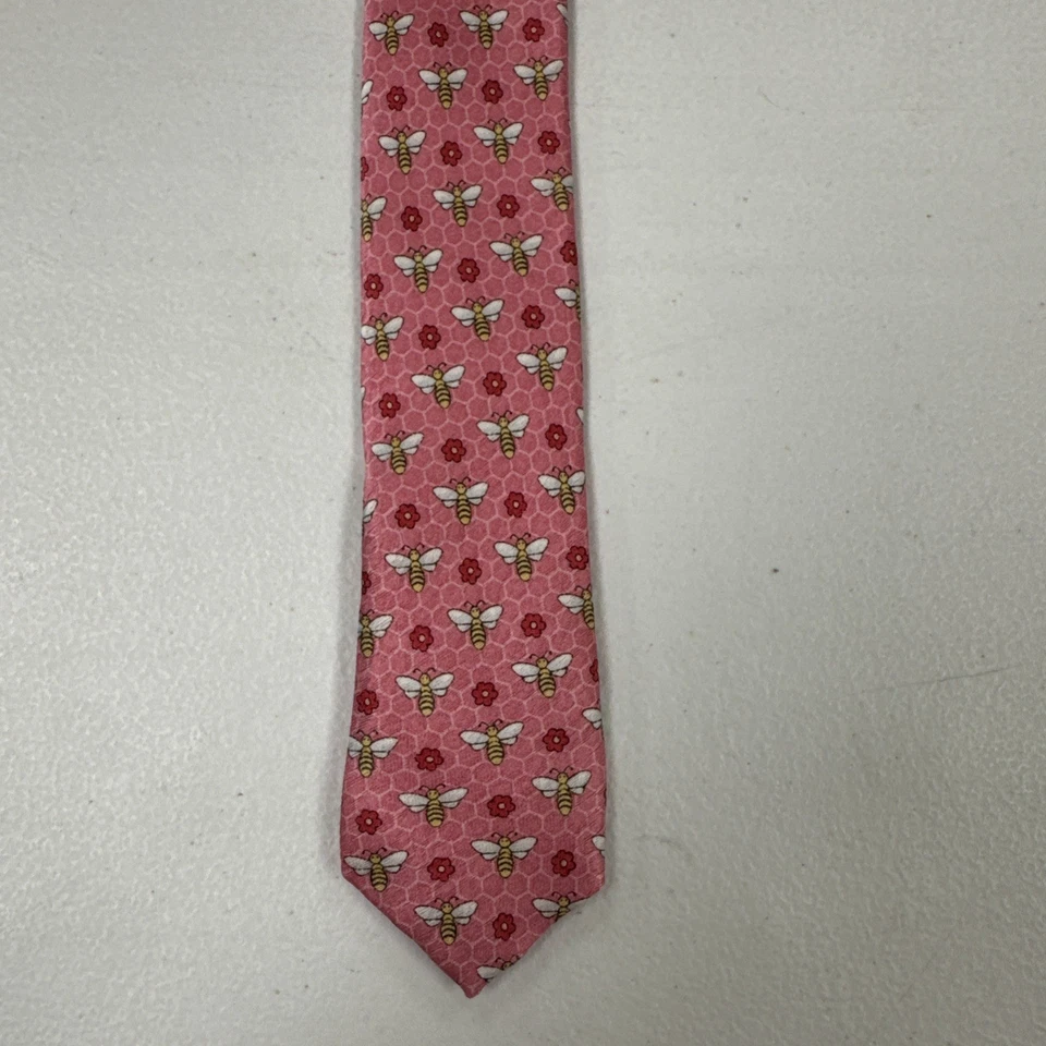 Pierre Cardin Men's Pink Bee Pattern 100% Silk Neck Tie - Image 4 of 4