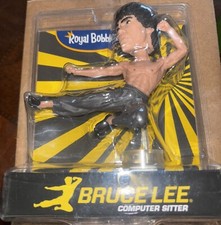 Ultimate Guide to Bruce Lee Collectibles and Memorabilia 125