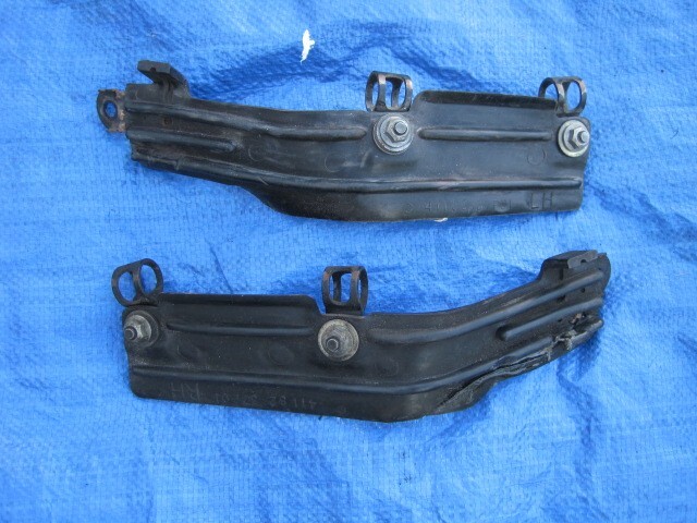 90-96 Nissan 300zx 15s brake air guides right and left and all