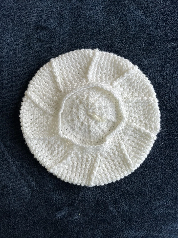 ELEGANT CROCHET Beret CLOCHE 帽子女士-白色-手工制作 — 第 2/2 张图片