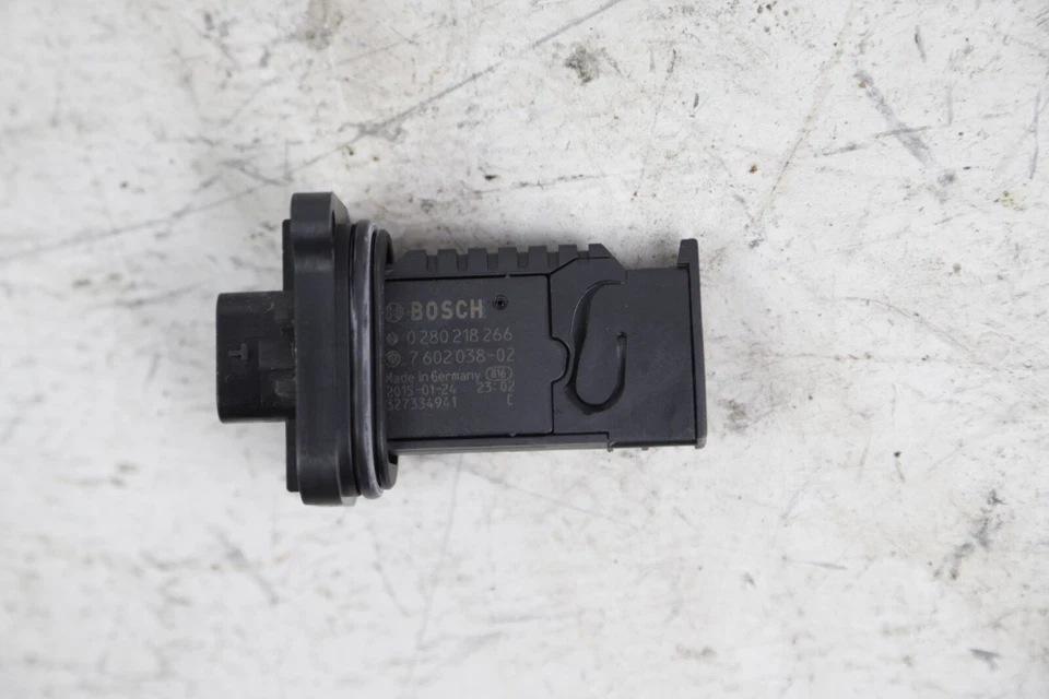 12-18 BMW 228 328 428 528 X1 X3 X4 2.0L MAF SENSOR DE FLUJO DE AIRE MÁSICO MEDIDOR 7602038 Foto 2 de 4