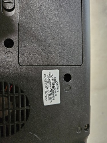 Toshiba Satellite A205-S4577 Windows 15.4", Not Working, For Repair, As-Is - Picture 21 of 22