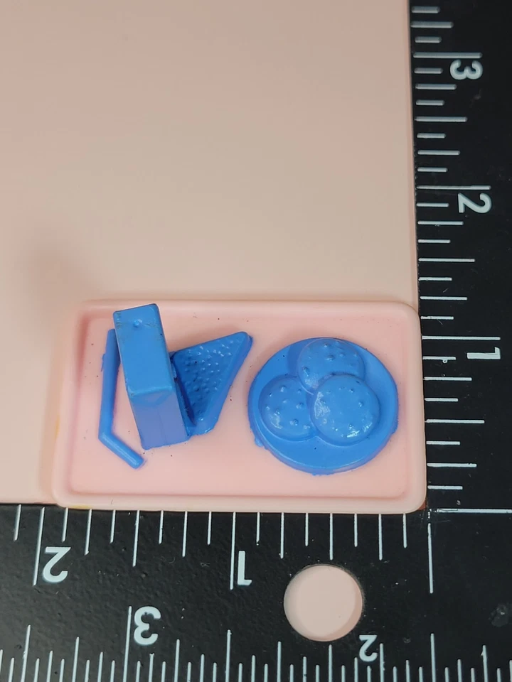 FISHER PRICE LOVE FAMILY PLATO GALLETAS BANDEJA BARBIE ACCESORIO COMIDA DIORAMA  Foto 3 de 3