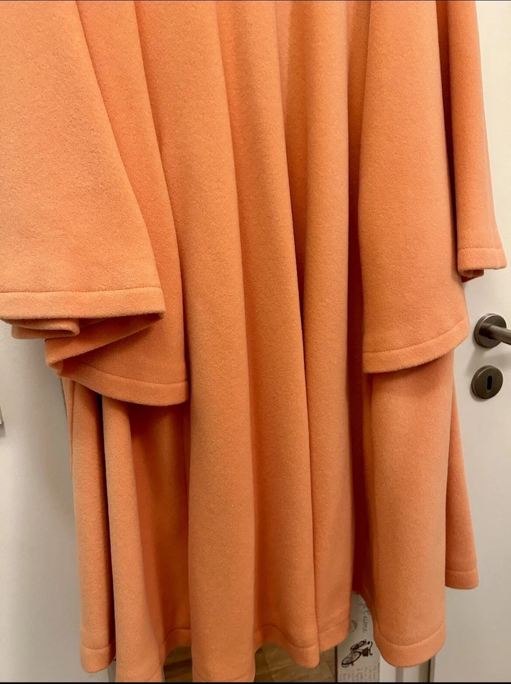 ESCADA Luxuriöser Damen Mantel Overside. NP; 3.600 Euro - Bild 3 von 4