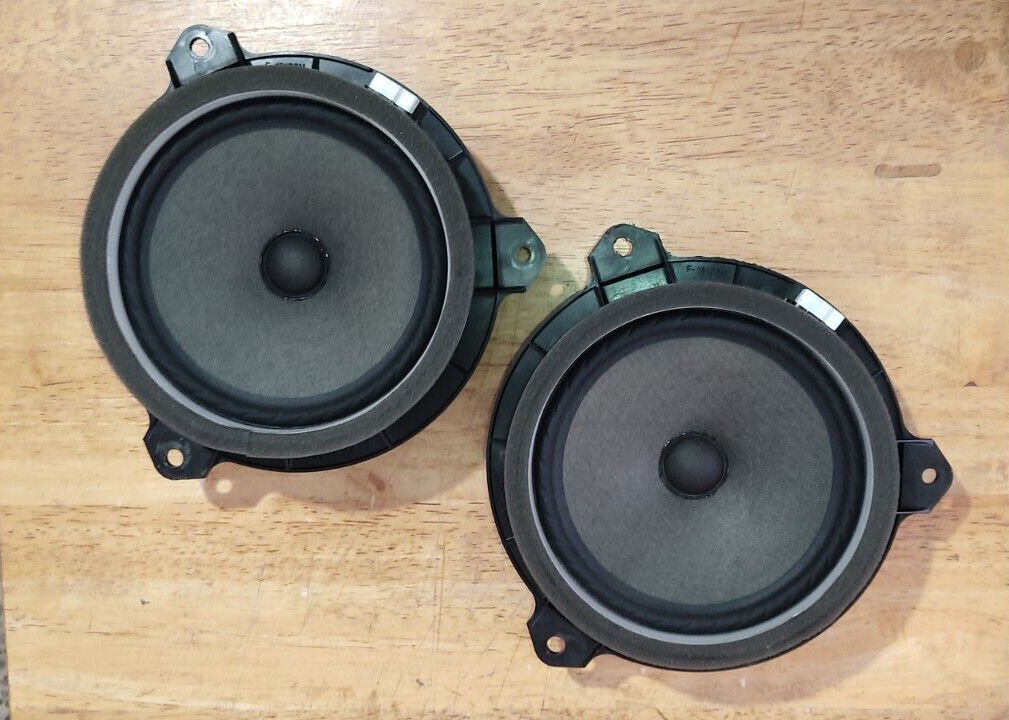 2 OEM TOYOTA YARIS 2008 SEDAN FRONT DOORS SPEAKERS 86160-2B580/4