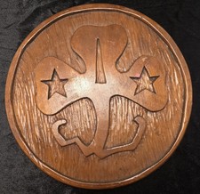 Handcarved Wooden Girl Scouts Of America World Trefoil Plaque Wall Hanging Decor