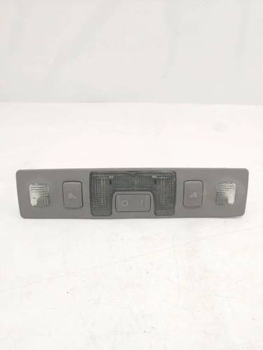 AUDI A6 4F2, C6 Innenleuchte 4B0947111 2.40 Petrol 2000 31903613