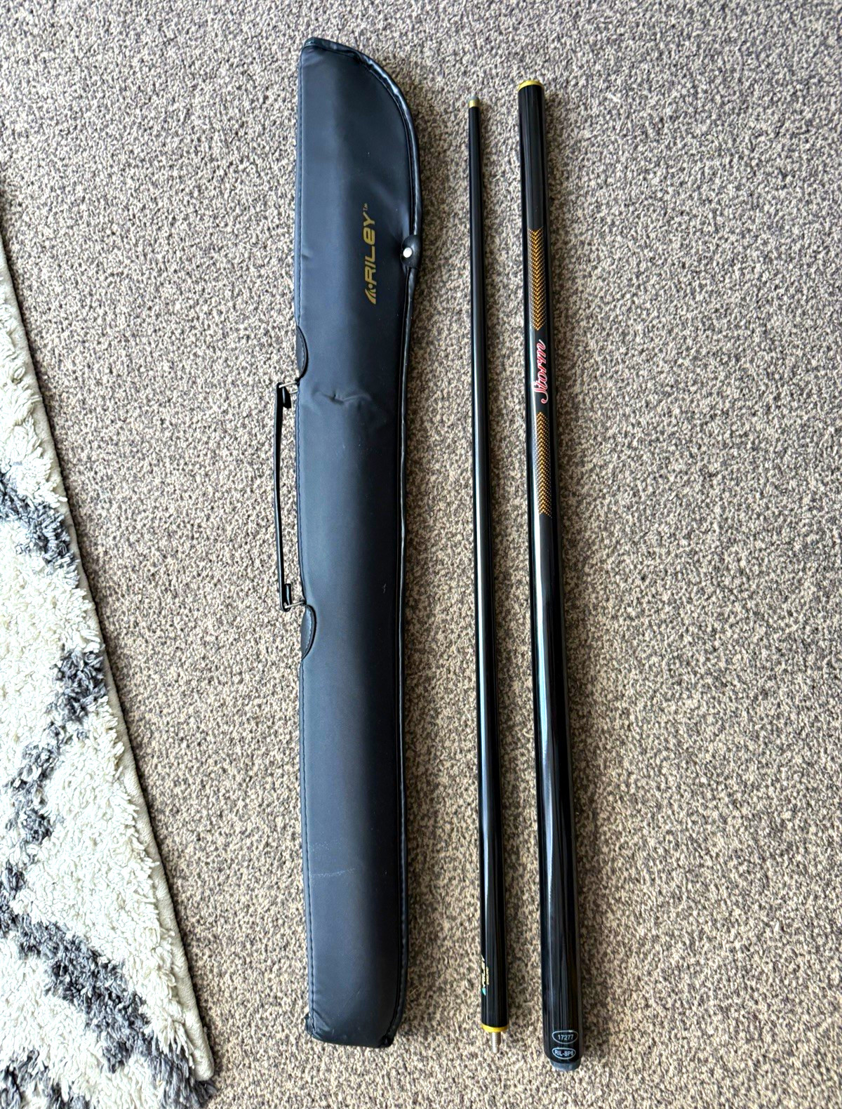 Riley 2-Piece Snooker Cue RIL-SP6 Cues Model with Cue Case