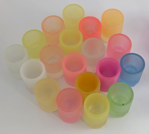 30 - Bicchieri da tiro GITD - solidi/multicolore - fatti a mano con resina alimentare - Foto 4 di 15